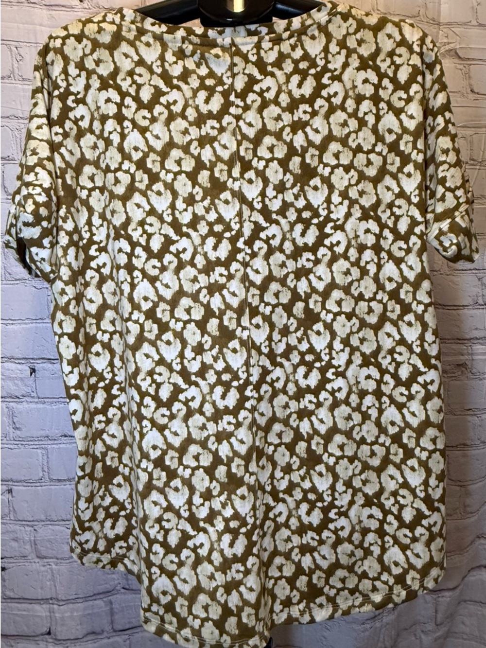 Wonderly Olive & White Floral Short-Sleeve Top - Picture 3 of 6